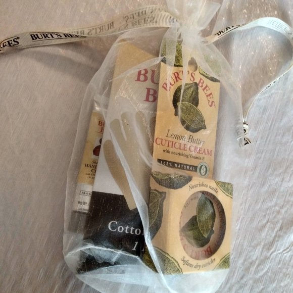 Burts Bees Gift Bag Lemon Butter Cuticle Cream Cotton Gloves & Hand Repair Cream - Picture 1 of 5